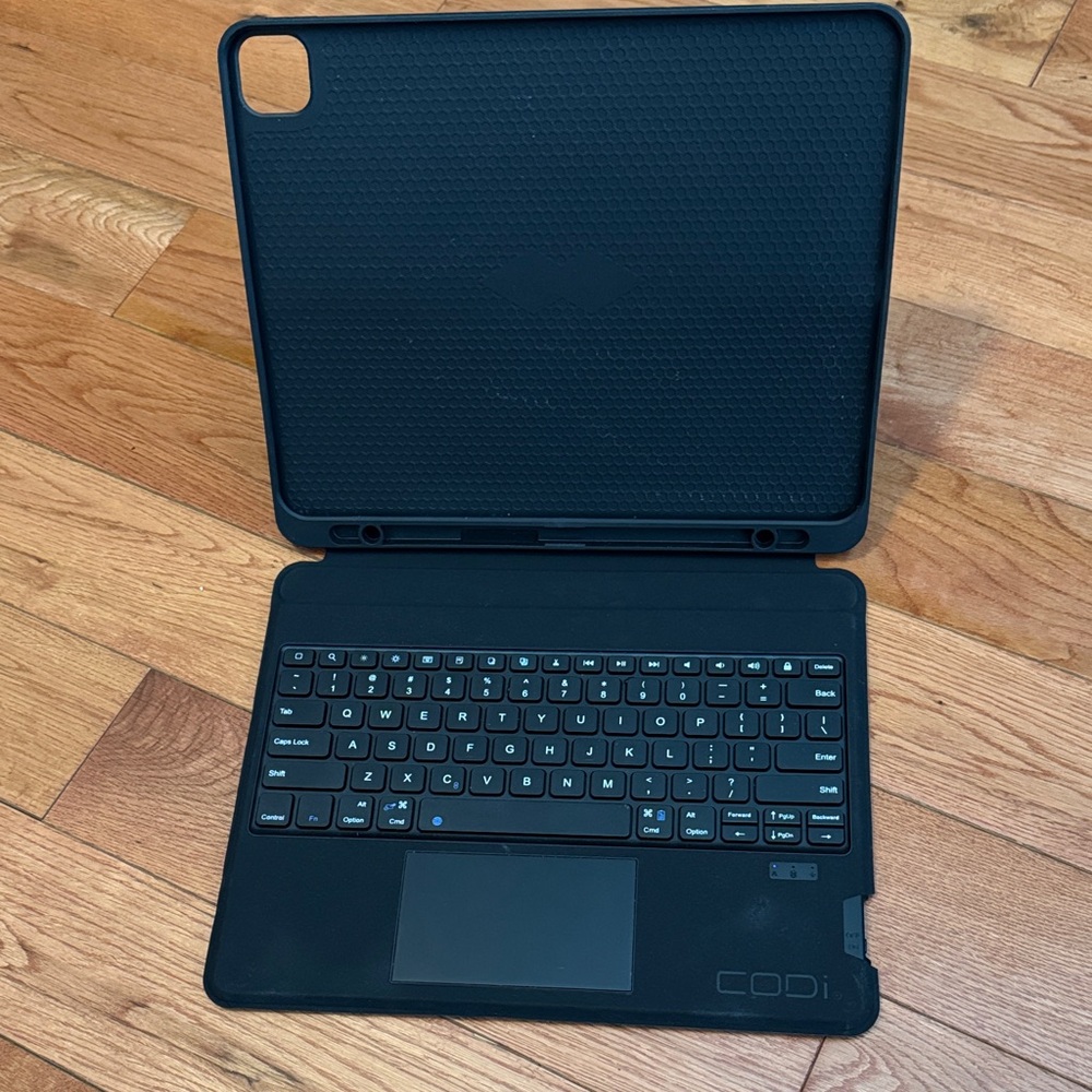 Black CODi Keyboard Case for iPad Pro, 13”